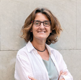 <em><strong>Teresa V.</strong></em>